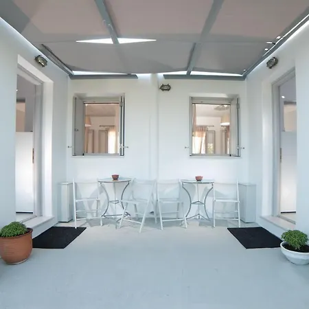Aktaia Apartment *